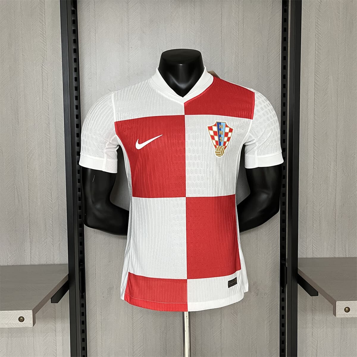 Zadnja strana: Croatia 2024/25 Euro Home Jersey Player Version