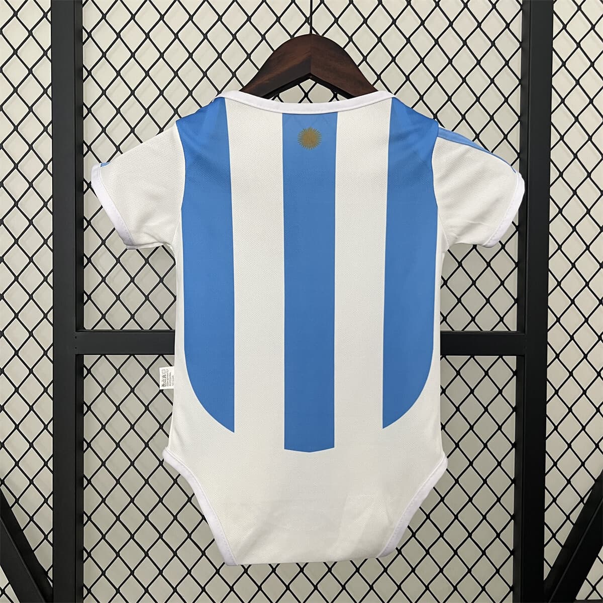 Zadnja strana: 2024 Baby Argentina Home Size: 9-12