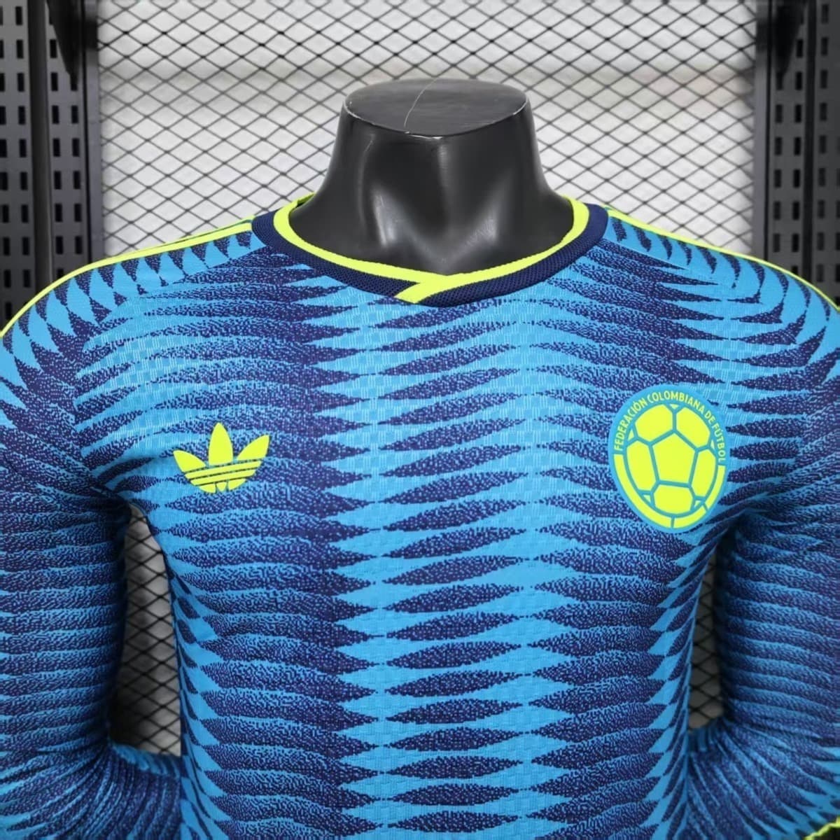 Zadnja strana: Colombia 2026 World Cup Away Jersey Player Version Long Sleeve S-XXL