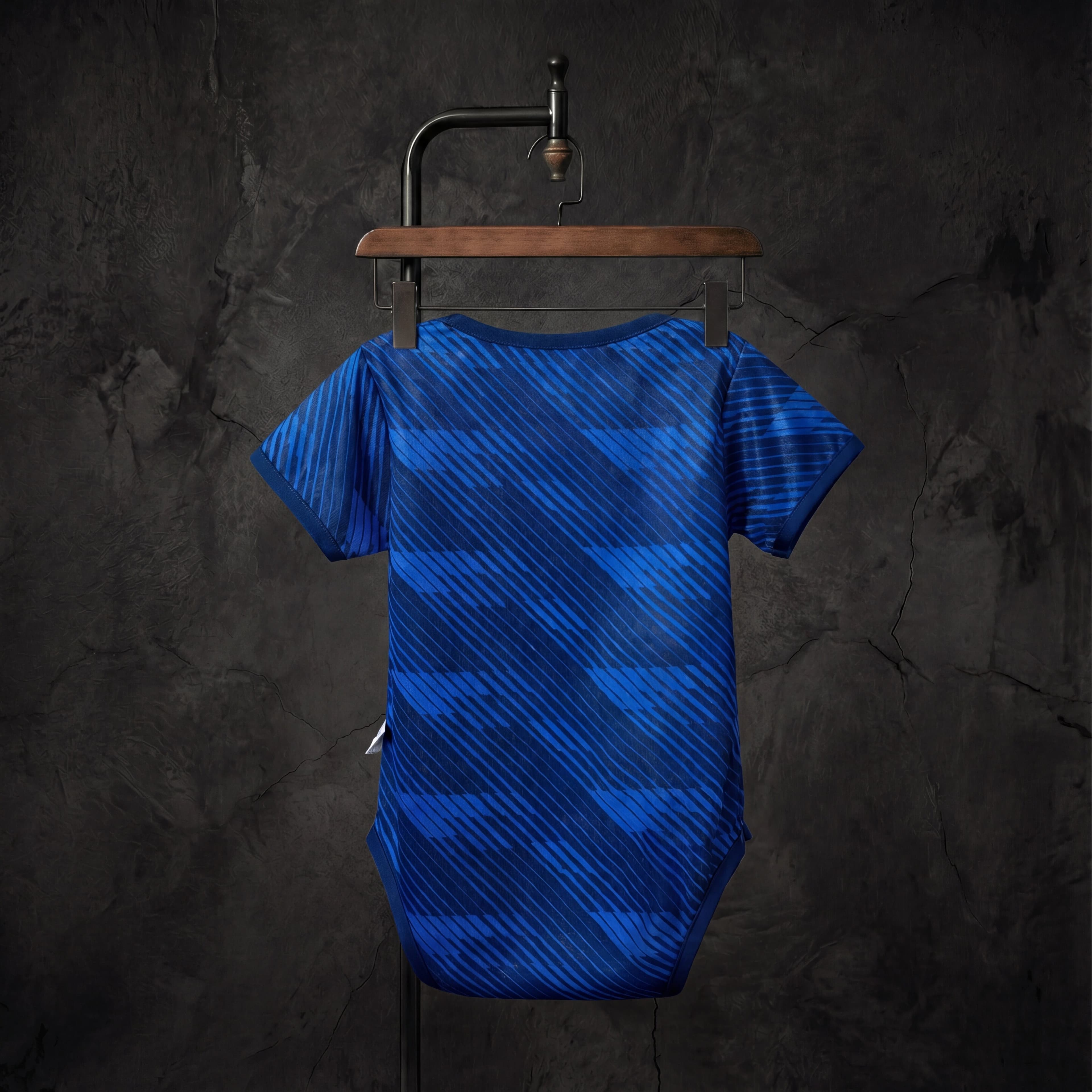 Zadnja strana: France 2026 World Cup Home Baby Jersey 9-12