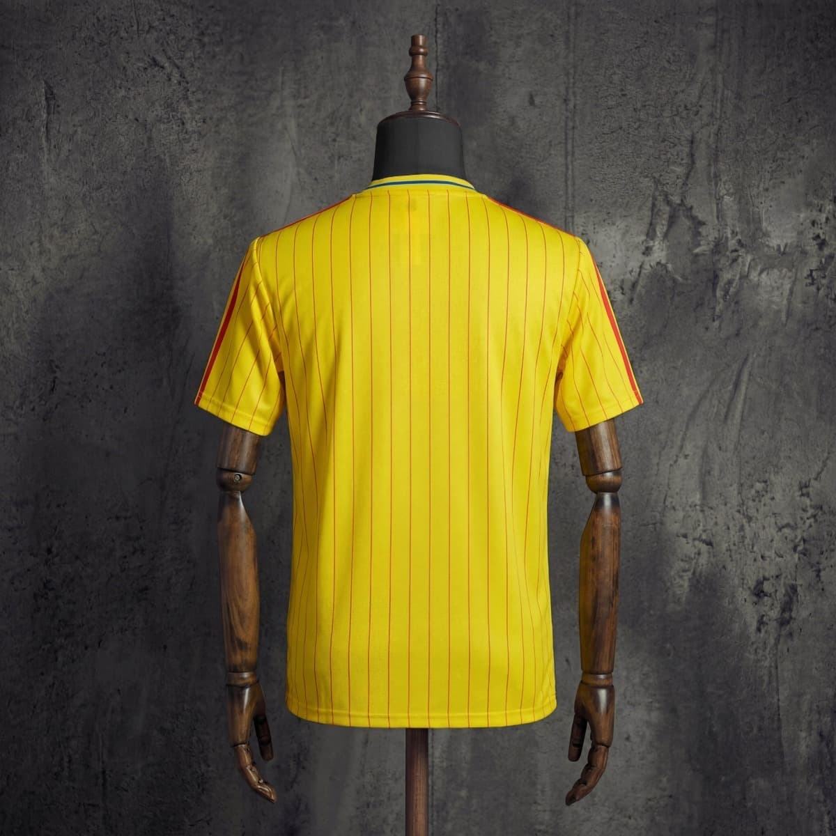 Zadnja strana: 2026 Colombia Terrace Icons Yellow Jersey S-XXL