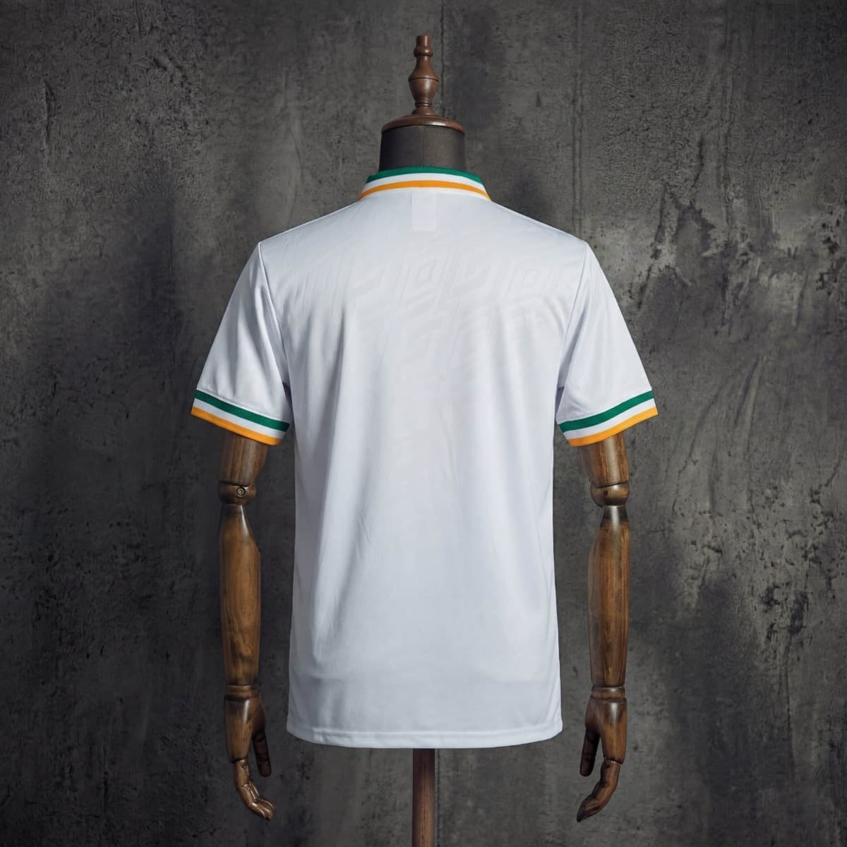 Zadnja strana: 2026/27 Ireland Commemorative Edition Jersey S-XXL