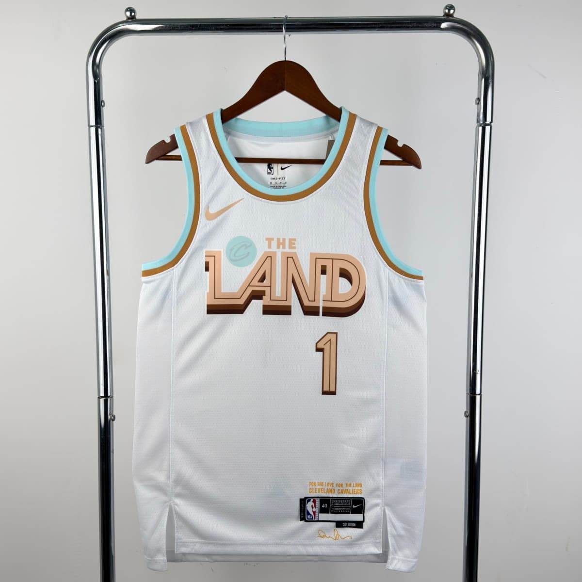 Zadnja strana: Cleverland Cavaliers Round Neck White Jersey HARDEN#1 S-XXL