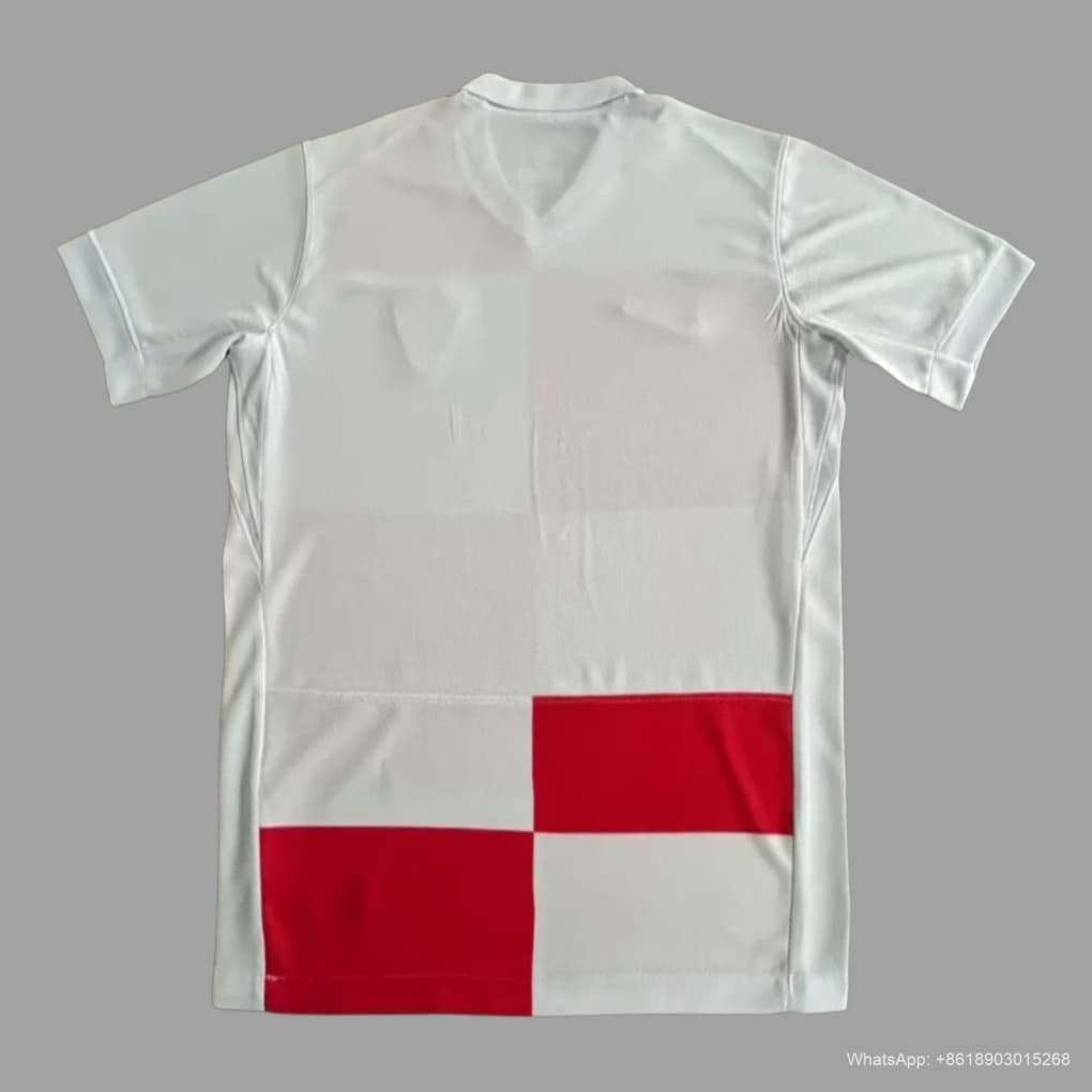 Zadnja strana: 2024 Croatia home soccer jersey