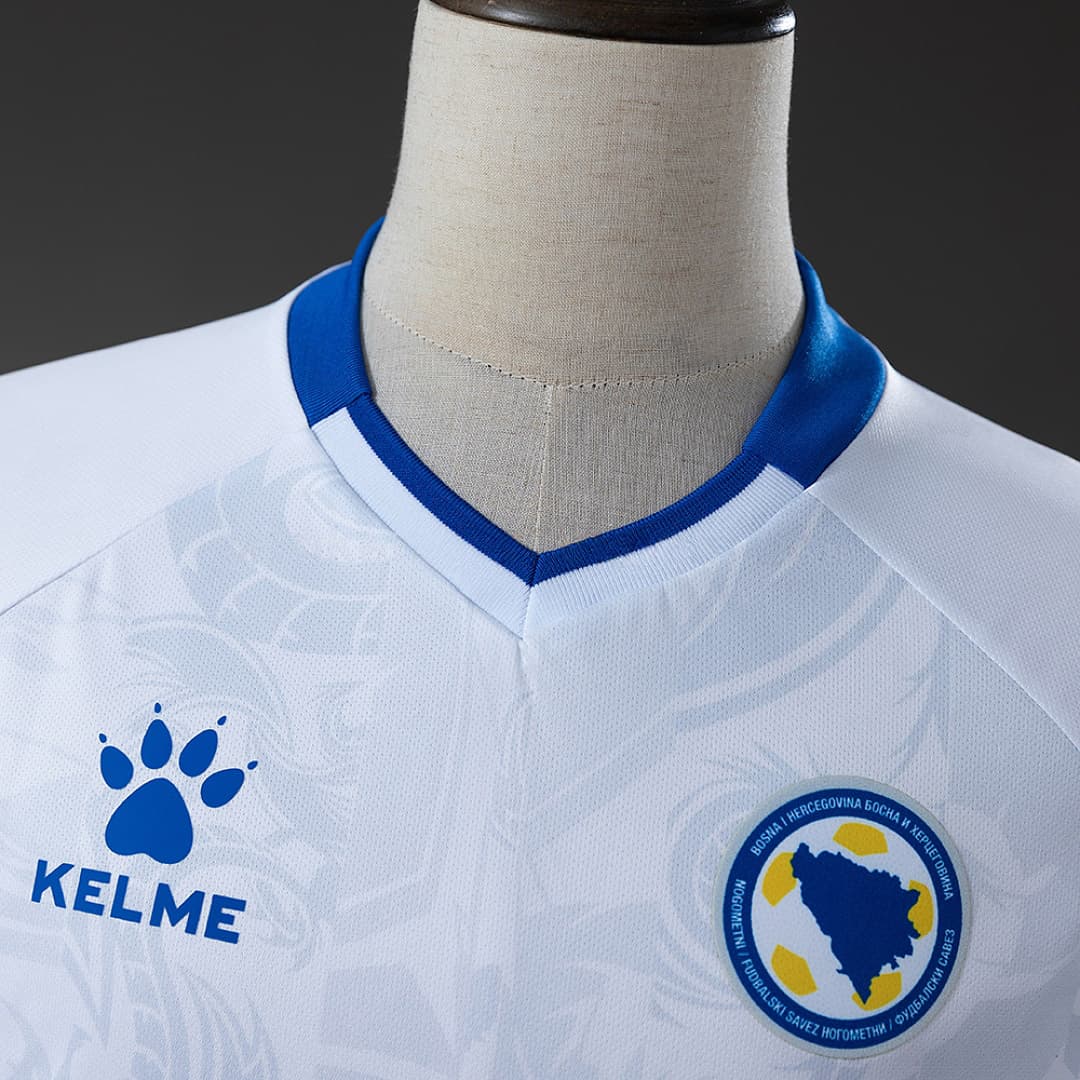 Zadnja strana: 2025 Bosnia and Herzegovina Away Soccer Jersey