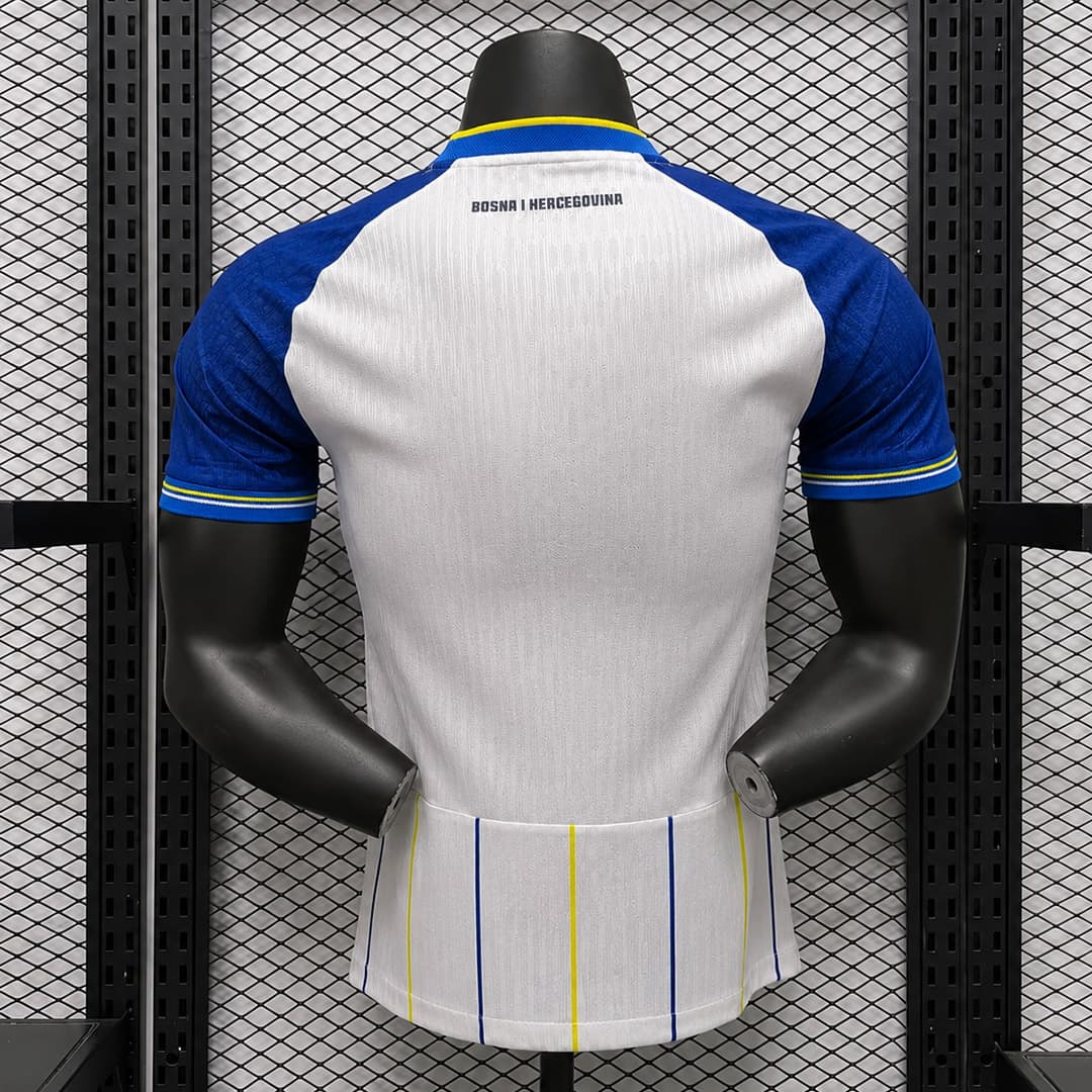 Zadnja strana: 2026 Bosnia and Herzegovina Away Player Version Soccer Jersey