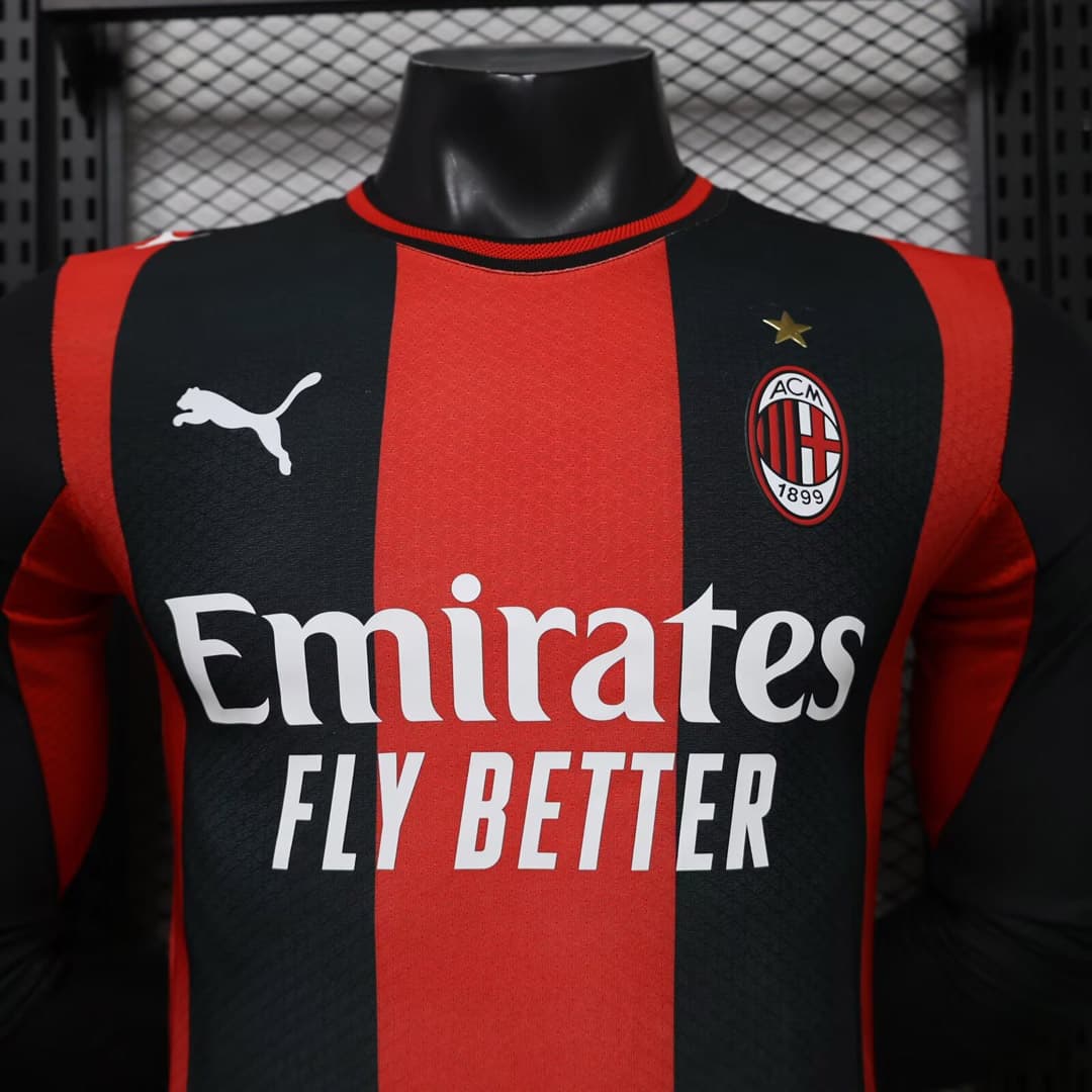 Zadnja strana: 26/27 AC Milan Home Long Sleeve Player Version Soccer Jersey