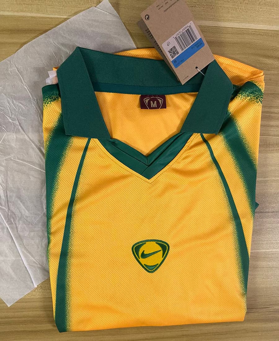 Zadnja strana: 2026 Brazil x Scott Cactus Jack Total 90 Yellow Retro Soccer Jersey